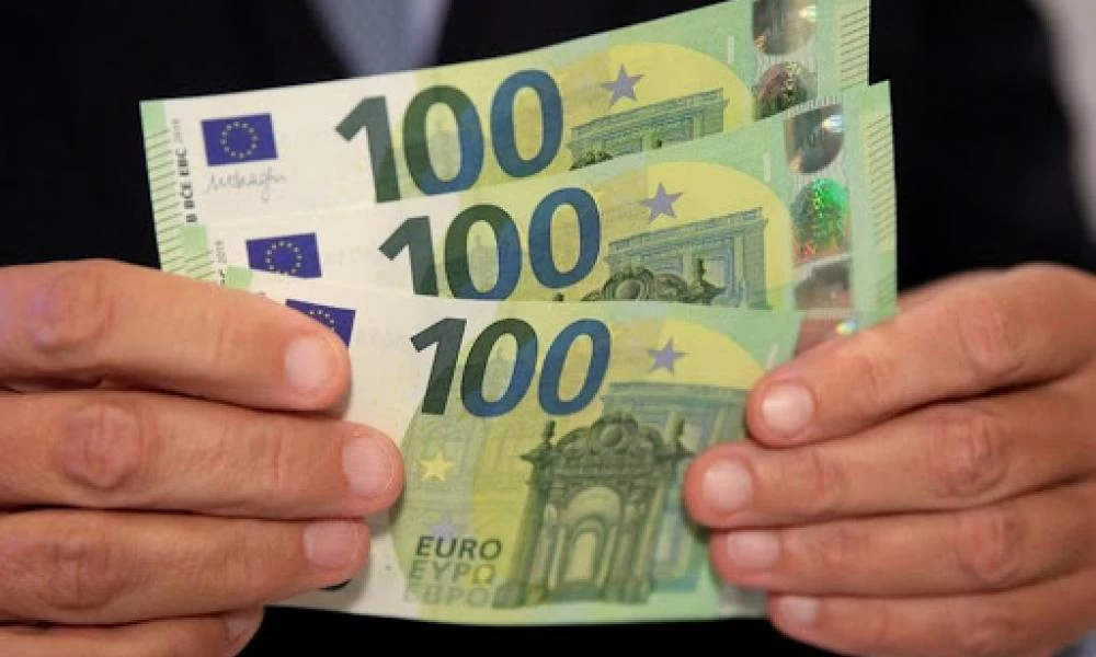 Εντοπίστηκαν πλαστά χαρτονομίσματα αξίας 500.000 ευρώ